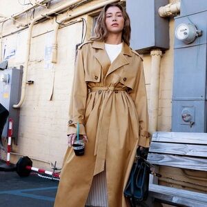 NWT LARGE FAVORITE DAUGHTER Trench Coat